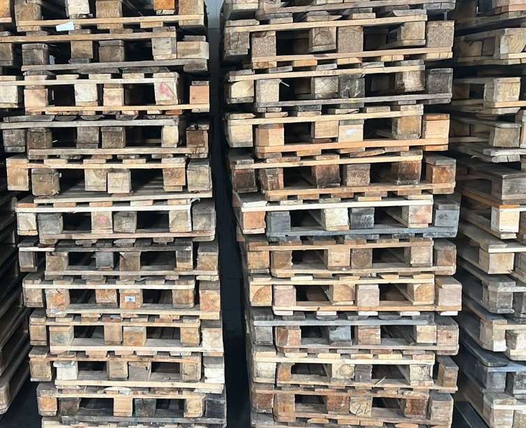 Поддон стандарт 3 сорт б/у